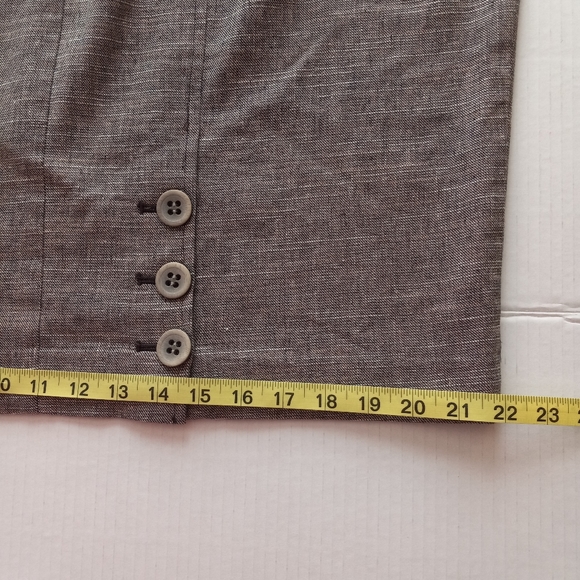 Lane Bryant size 18 linen blend knee length skirt back zip with button d… - Picture 6 of 8